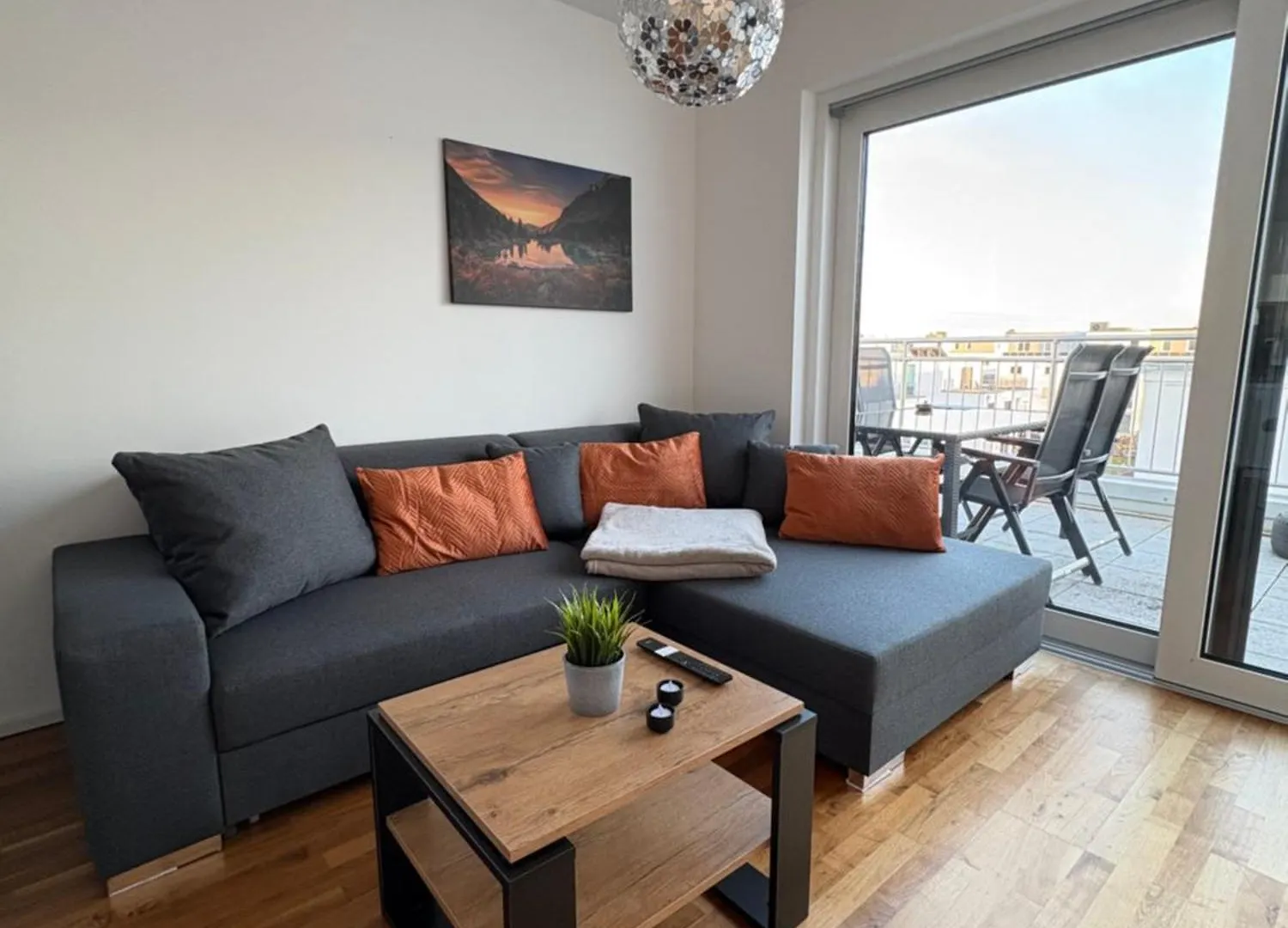 Modernes Serviced Apartment - Fewo Penthouse View 诺德林根 0*,  德国